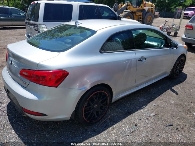 KIA Forte Koup Sx 2016 KNAFZ6A33G5576283 Image 4