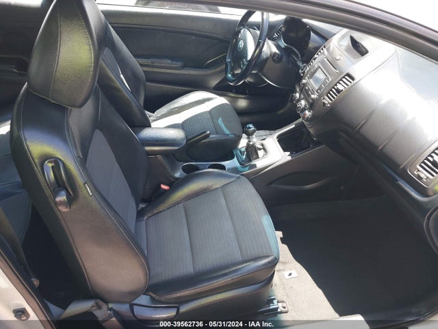 KIA Forte Koup Sx 2016 KNAFZ6A33G5576283 Image 5