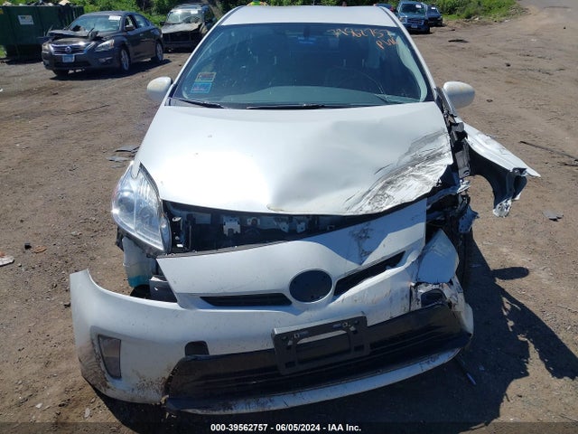 Toyota Prius Four 2015 JTDKN3DU4F1975970 Image 12