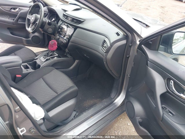 Nissan ROGUE SV 2017 KNMAT2MT5HP551667 Image 5