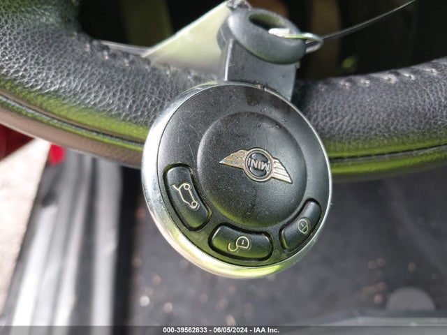 2011 MINI COOPER WMWSU3C57BT091191 Photo 10