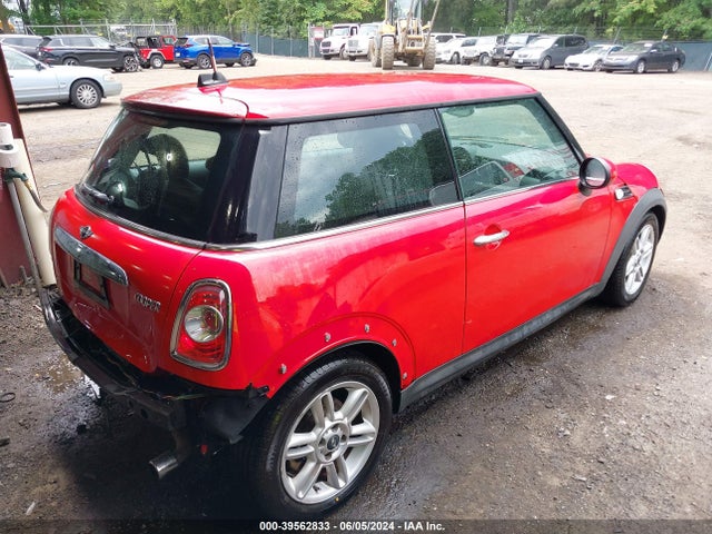 2011 MINI COOPER WMWSU3C57BT091191 Photo 3