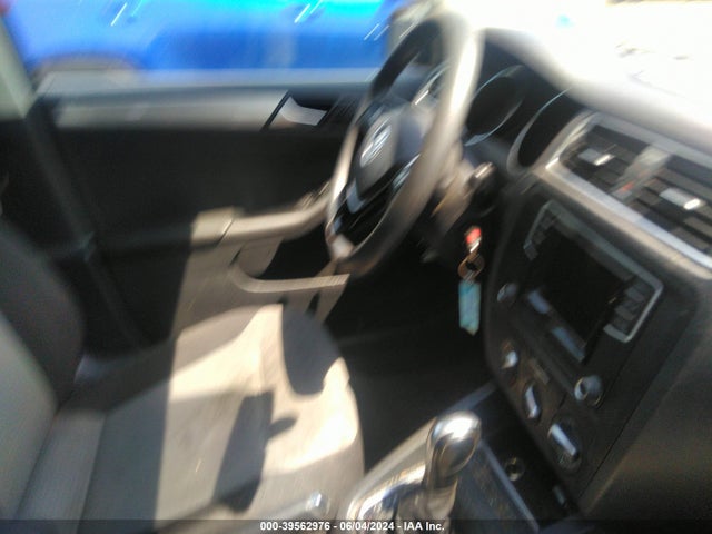 3VW2B7AJ8HM346757 Volkswagen Jetta 1.4t S