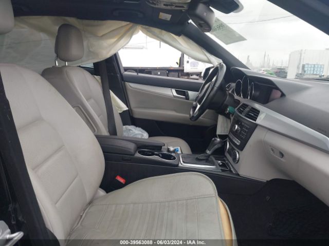 WDDGF4HBXEA942915 Mercedes-Benz C 250 Luxury/sport