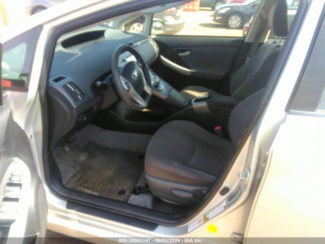 Toyota Prius Two 2015 JTDKN3DU8F1900236 Image 5
