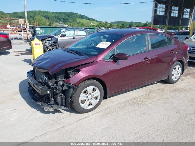 KIA FORTE LX 2018 3KPFK4A74JE239275 Image 2