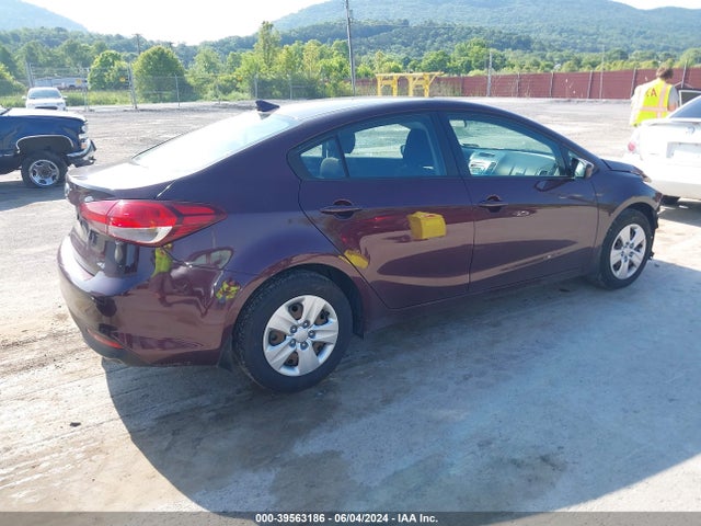 KIA FORTE LX 2018 3KPFK4A74JE239275 Image 4