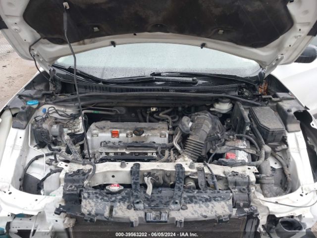 5J6RM3H39EL013888 Honda CR-V LX