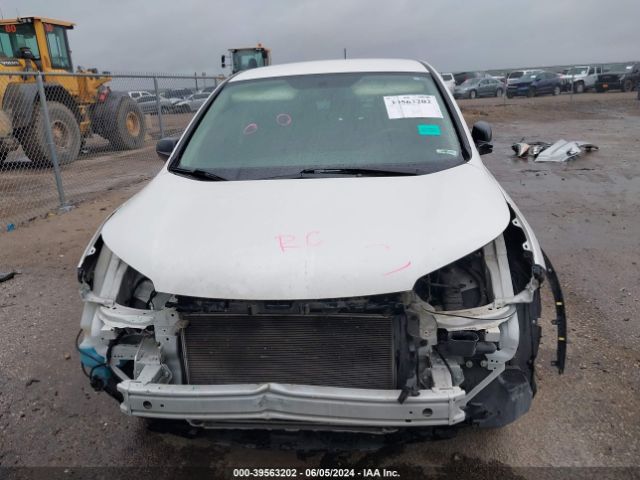 5J6RM3H39EL013888 Honda CR-V LX