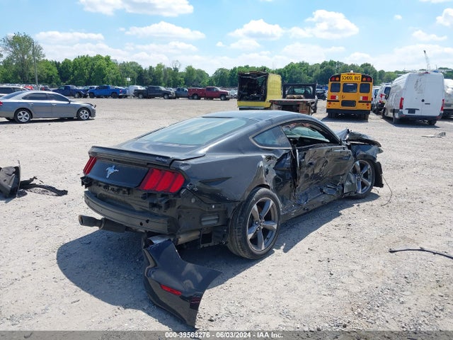 Ford Mustang V6 2016 1FA6P8AM0G5263792 Image 4