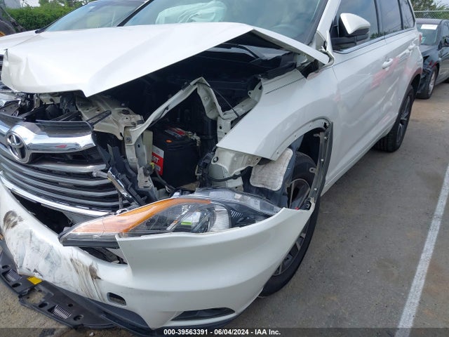Toyota Highlander Xle V6 2016 5TDKKRFH8GS505571 Image 6