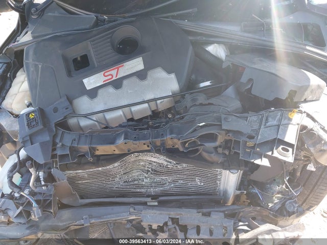 Ford FOCUS ST 2018 1FADP3L99JL213415 Image 10