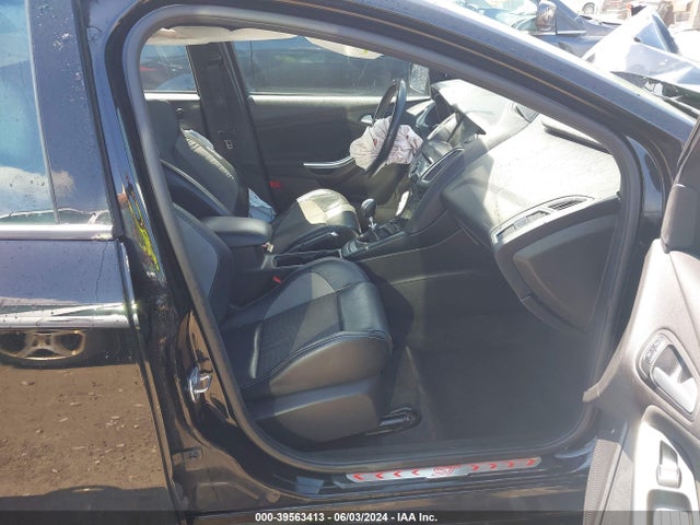 Ford FOCUS ST 2018 1FADP3L99JL213415 Image 5