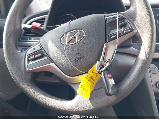 Hyundai ELANTRA SE 2017 5NPD74LF0HH149320 Image 11