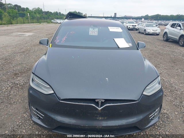 Tesla Model X 75d/p100d/p90d 2016 5YJXCBE45GF001301 Image 12