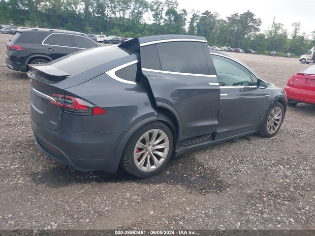 2016 TESLA MODEL X 5YJXCBE45GF001301 Photo 3
