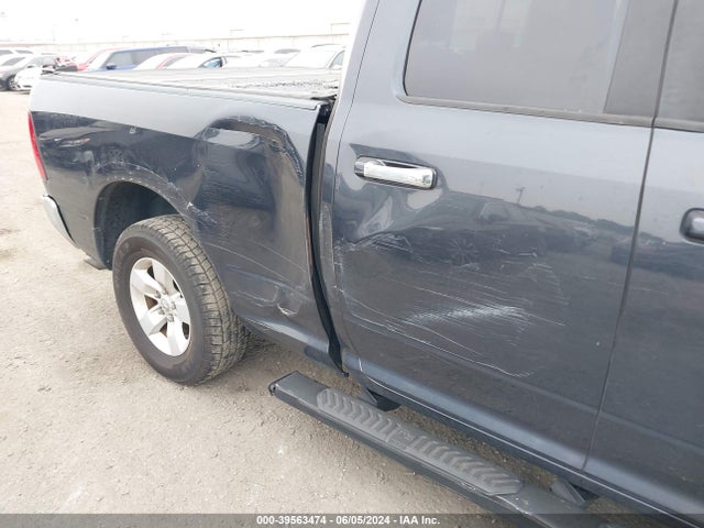 1C6RR7GG7HS583294 RAM 1500 Slt Quad Cab 4x4 6'4 Box