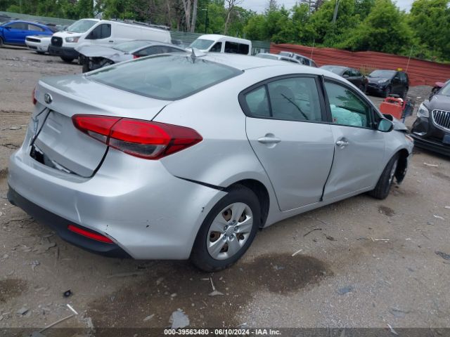 3KPFK4A78HE136290 KIA FORTE LX