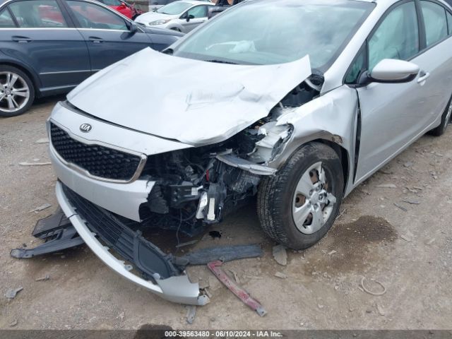 3KPFK4A78HE136290 KIA FORTE LX