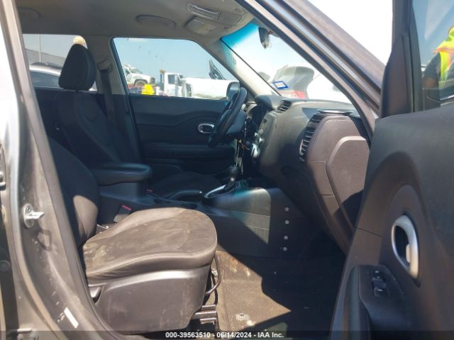 KNDJN2A28F7123210 KIA Soul