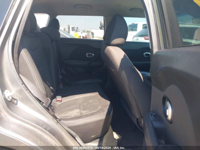 KNDJN2A28F7123210 KIA Soul
