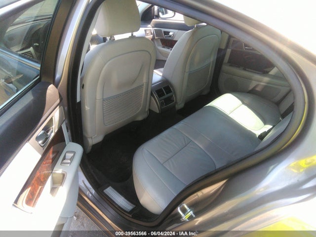 2011 JAGUAR XF SAJWA0FBXBLS12519 Photo 7