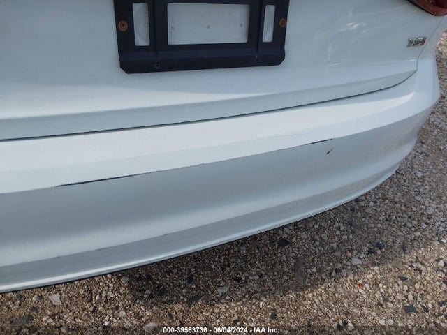 3VWDB7AJ6JM250107 Volkswagen Jetta 1.4t Se/1.4t Wolfsburg Edition