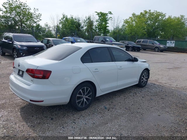 3VWDB7AJ6JM250107 Volkswagen Jetta 1.4t Se/1.4t Wolfsburg Edition