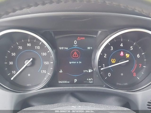 SADCJ2BV5HA499113 Jaguar F-pace 35t Premium