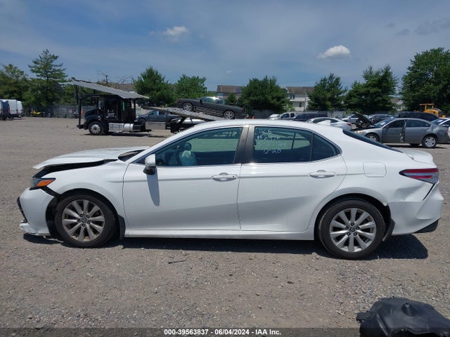 Toyota CAMRY LE 2019 4T1B11HK0KU854060 Image 14
