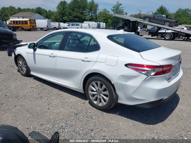 Toyota CAMRY LE 2019 4T1B11HK0KU854060 Image 3