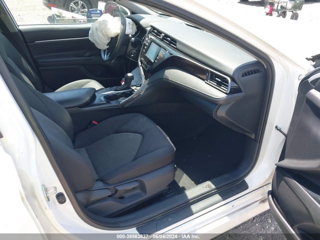 Toyota CAMRY LE 2019 4T1B11HK0KU854060 Image 5
