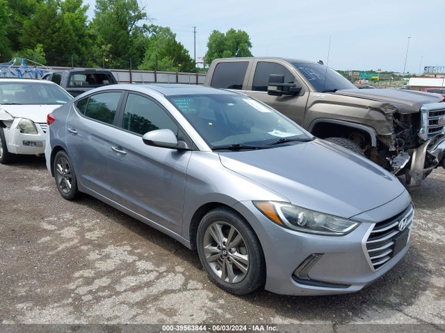 2017 5NPD84LFXHH167918 main image