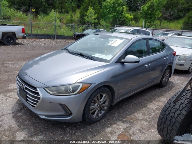 Hyundai Elantra Value Edition 2017 5NPD84LFXHH167918 Image 2