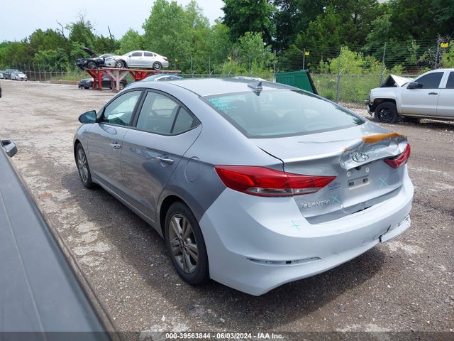 Hyundai Elantra Value Edition 2017 5NPD84LFXHH167918 Image 3