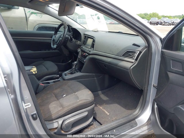Hyundai Elantra Value Edition 2017 5NPD84LFXHH167918 Image 5