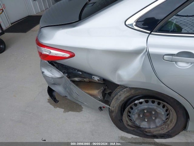 4T1BF1FK6FU928169 Toyota CAMRY LE