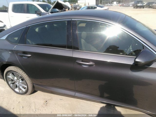 1HGCV1F17JA061556 Honda ACCORD LX