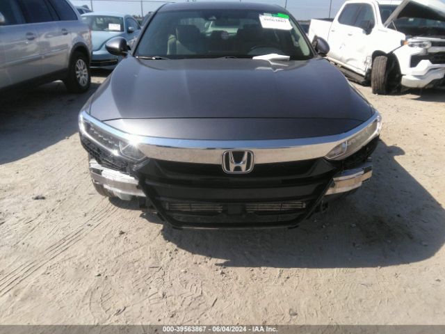 1HGCV1F17JA061556 Honda ACCORD LX