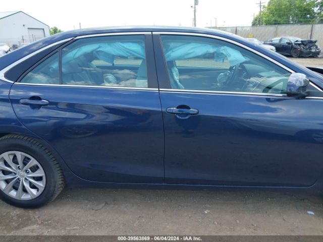 4T1BD1FK1GU190952 Toyota Camry Hybrid Le