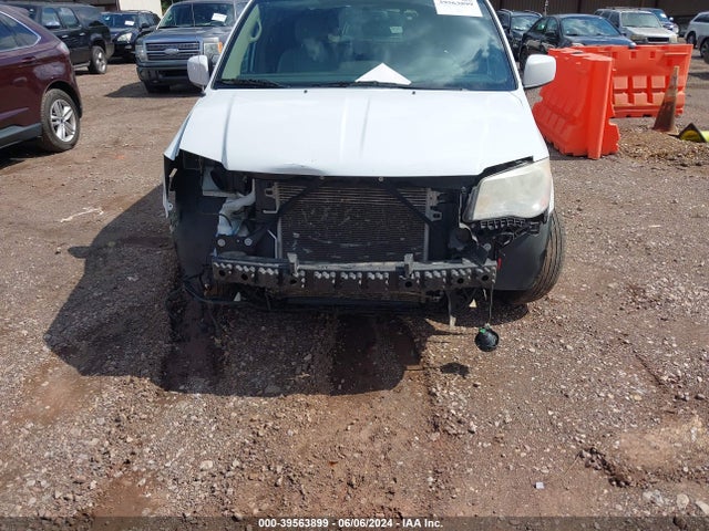 2C4RC1BG1ER326000 Chrysler Town & Country Touring
