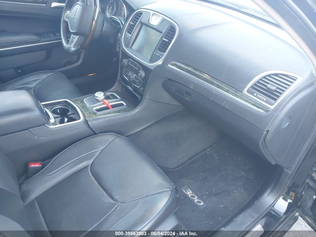 2C3CCAKG5GH198458 Chrysler 300c Awd