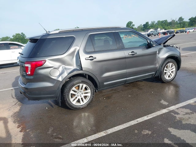 Ford EXPLORER XLT 2018 1FM5K8DH9JGB48022 Image 4