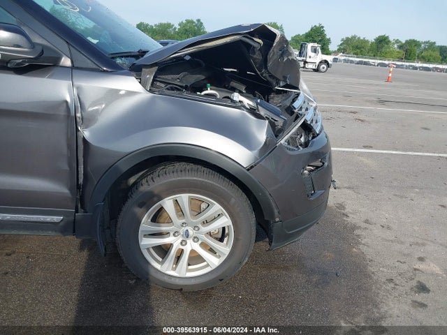 Ford EXPLORER XLT 2018 1FM5K8DH9JGB48022 Image 6