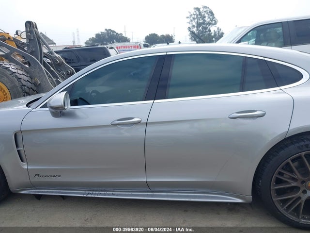 WP0AJ2A71PL102893 Porsche Panamera 4/4 Platinum Edition/platinum Edition
