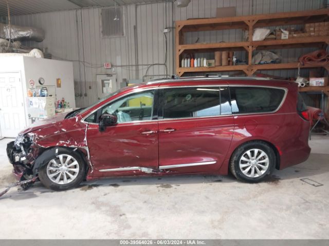 2C4RC1EGXJR258009 Chrysler Pacifica Touring L Plus