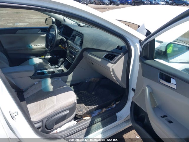 Hyundai SONATA SE 2016 5NPE24AFXGH316464 Image 5