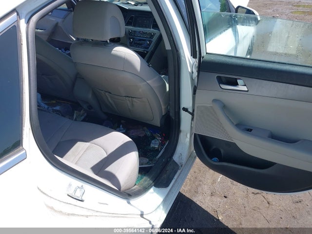 Hyundai SONATA SE 2016 5NPE24AFXGH316464 Image 8