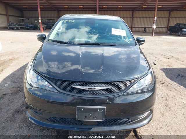 2C4RC1CG0PR606377 Chrysler Voyager Lx