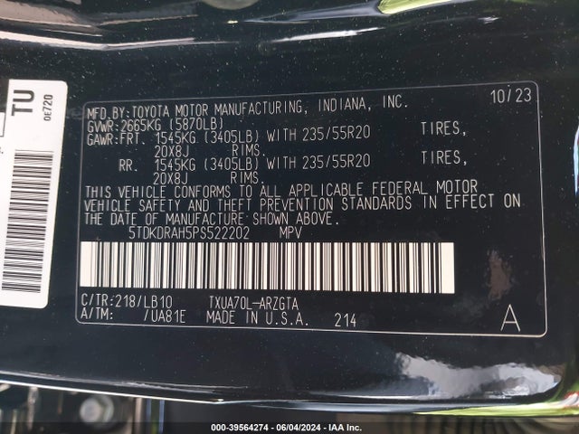 Toyota Highlander Limited 2023 5TDKDRAH5PS522202 Image 9